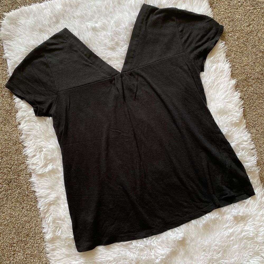 Sanctuary Black Vneck Linen Top Size Medium‎